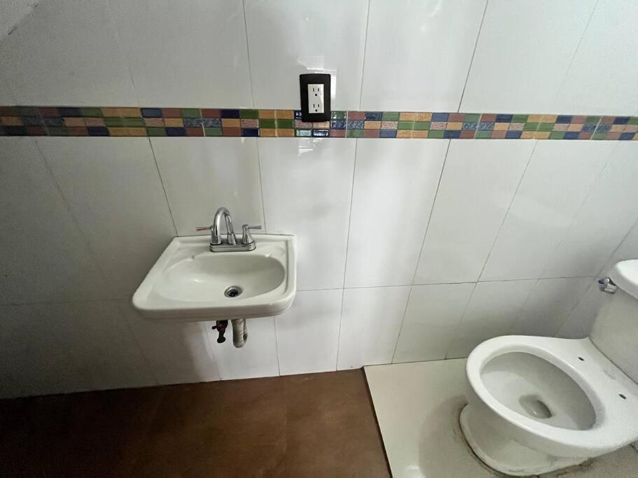 Habitacion En El Corazon Del Angel De La Independiente مدينة مكسيكو المظهر الخارجي الصورة